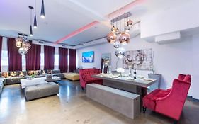 Cloud3 Hotel